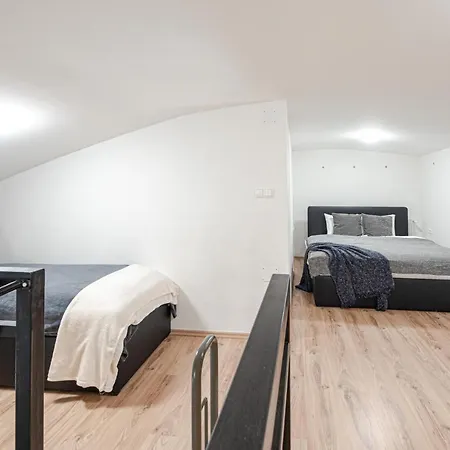 Apartrio Apartament *